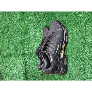 Nike Air Max Plus Tn Shoes Mens Size 14 Black Metallic Gold 852630-022 Sneakers